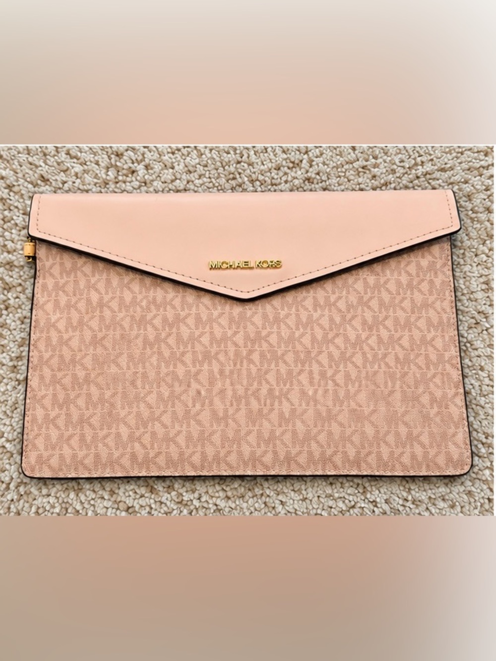 Michael Kors Maisie Large Envelope Wristlet Clutch Pink